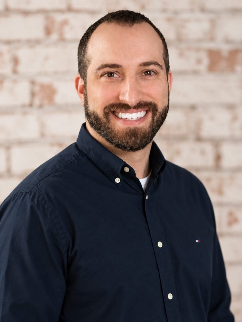 Robert, Agent & Owner at Veriton Insurance Group